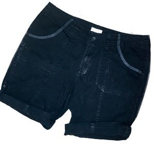 Madison Black Cuffed Women's Shorts Size 8