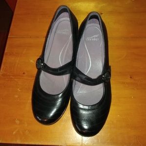Dansko size 42 Fernanda Black