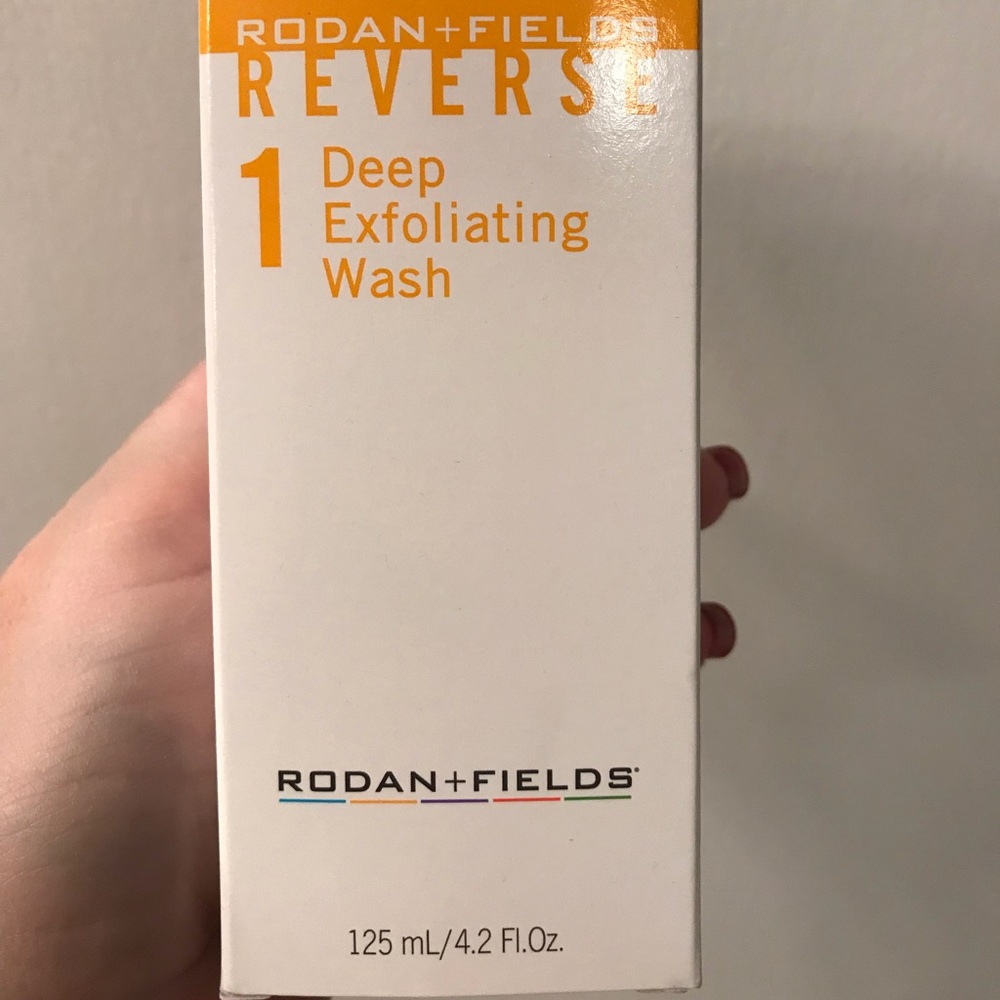 Rodan + Fields REVERSE Deep Exfoliating Wash