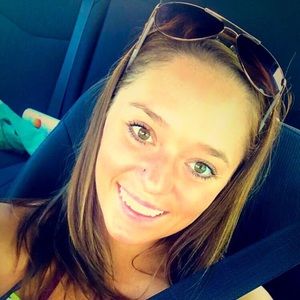 Meet your Posher, Mikayla