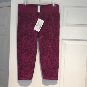 NWT. Fabletics floral print yoga pants