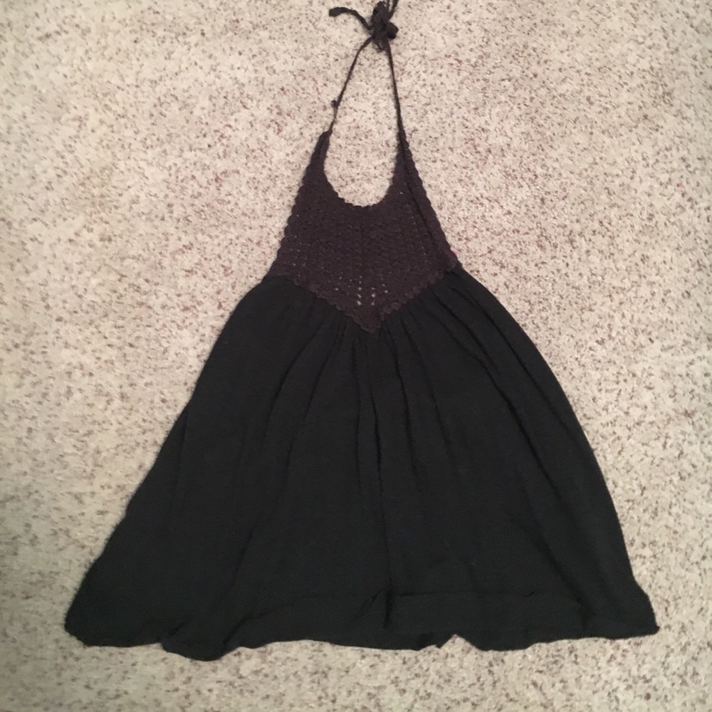 High neck crochet top