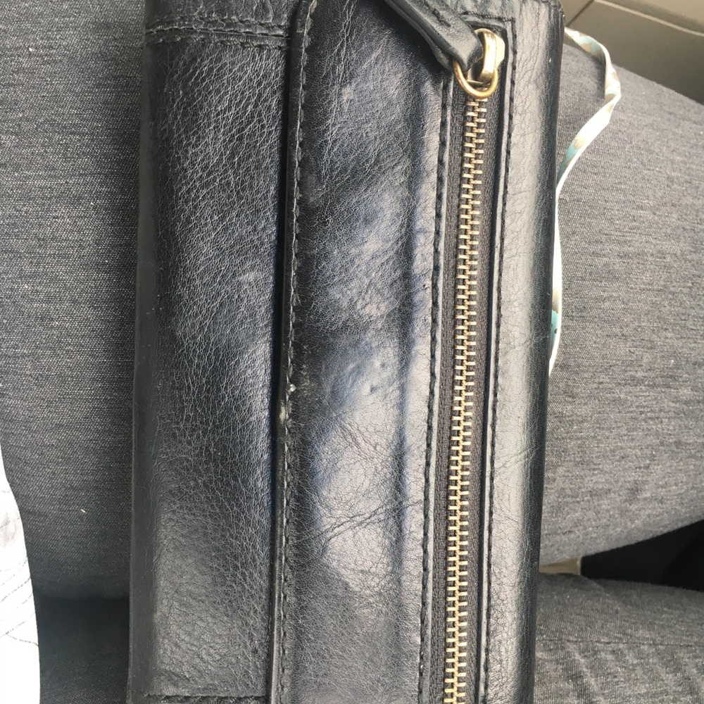 Women’s fossil wallet