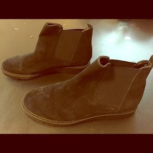Franco Sarto black Chelsea boots size 7.5