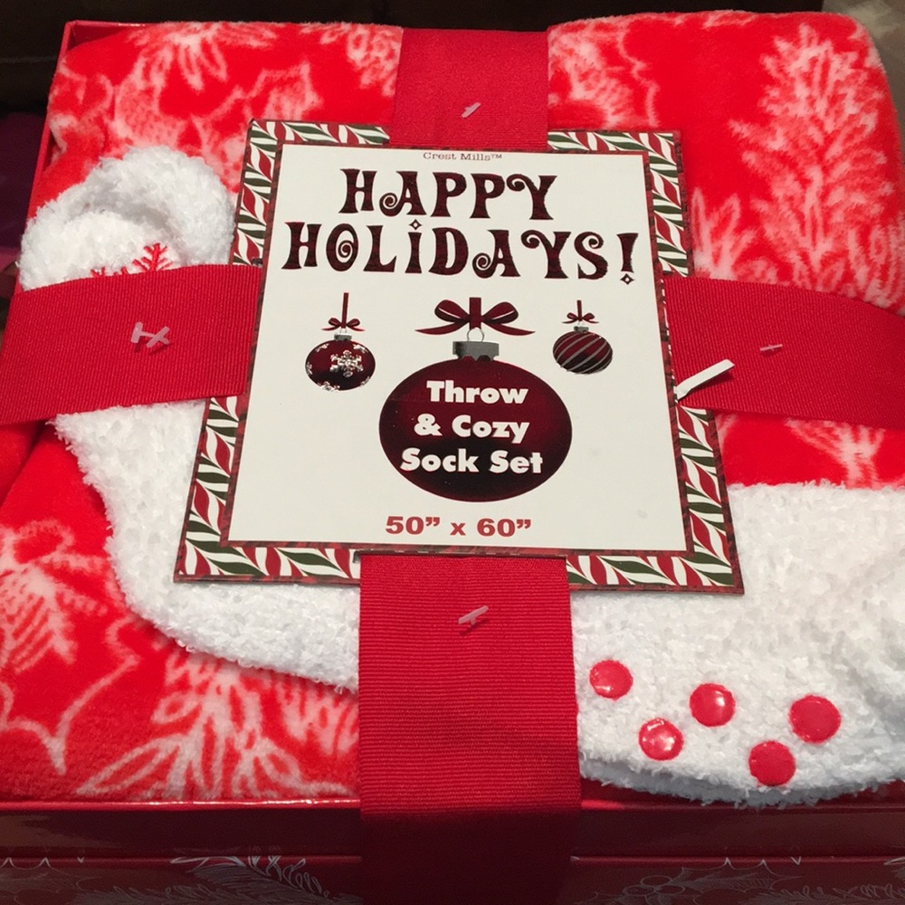 [ Happy Holidays Throw & Cozy Sock Set ] 50” x 60”