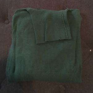 Hunter green long sleeve turtle neck sweater