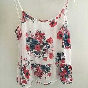 Cupcakes and Cashmere floral top