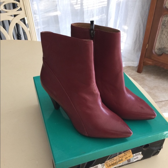 New Chocolate Blu Cece Burgundy Leather Ankle Boot - Picture 3 of 8