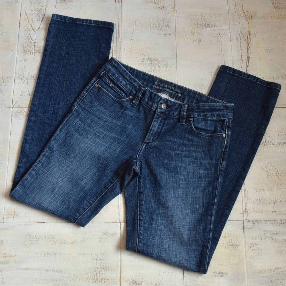 {BANANA REPUBLIC} Classic Straight Leg
