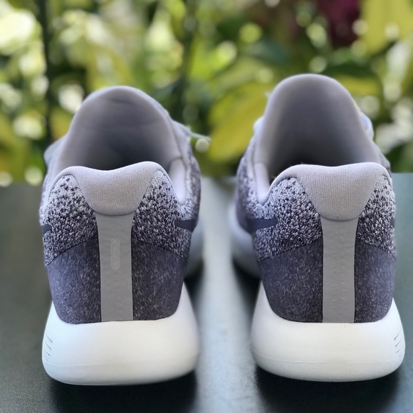 NWT Nike LunarEpic Low Fl 2 WMNS - Picture 7 of 8
