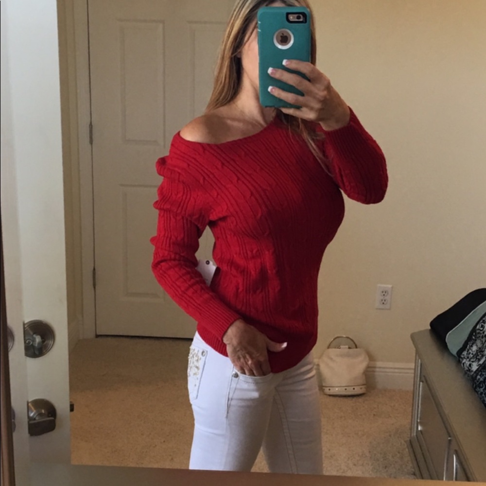 ❤️3 for 25❤️ Red St. John’s Bay sweater small