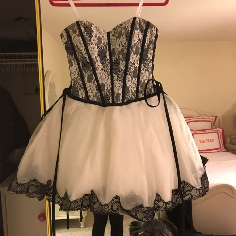 Prom/homecoming dress
