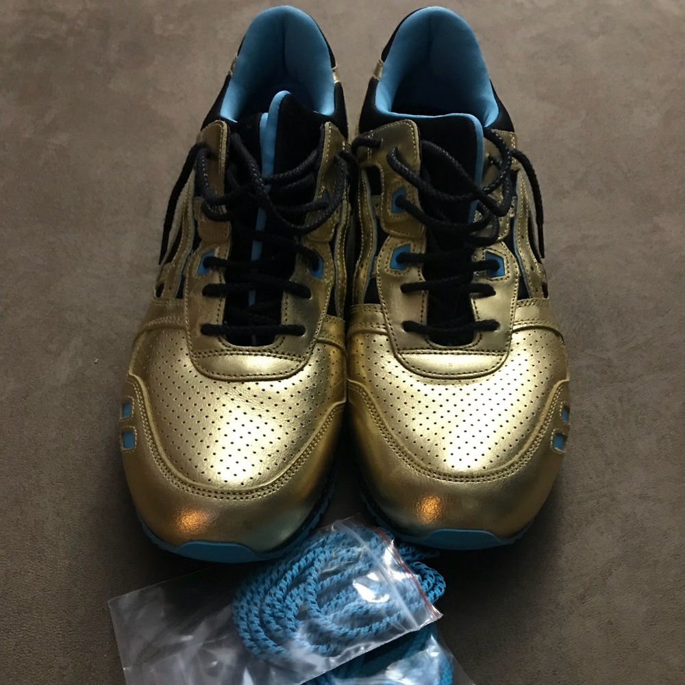 ASICS Sneakers