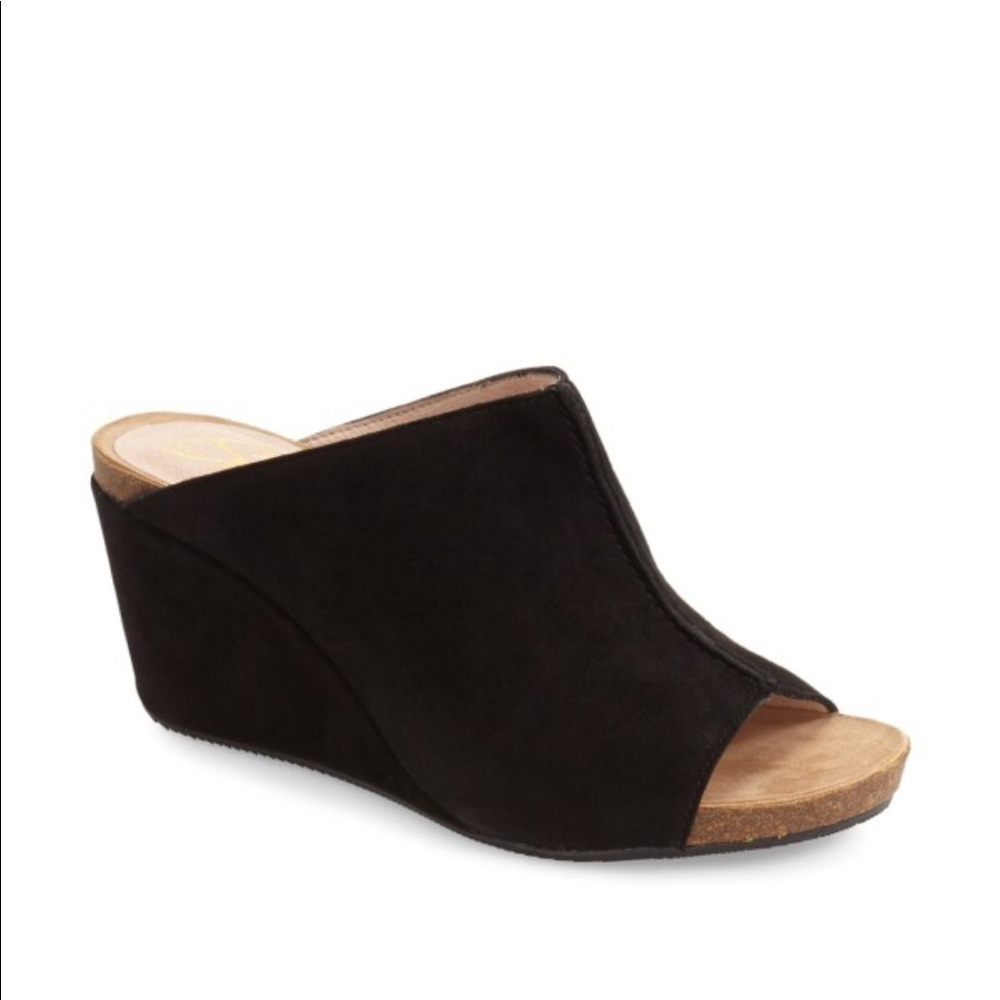 Sudini bailey suede wedge