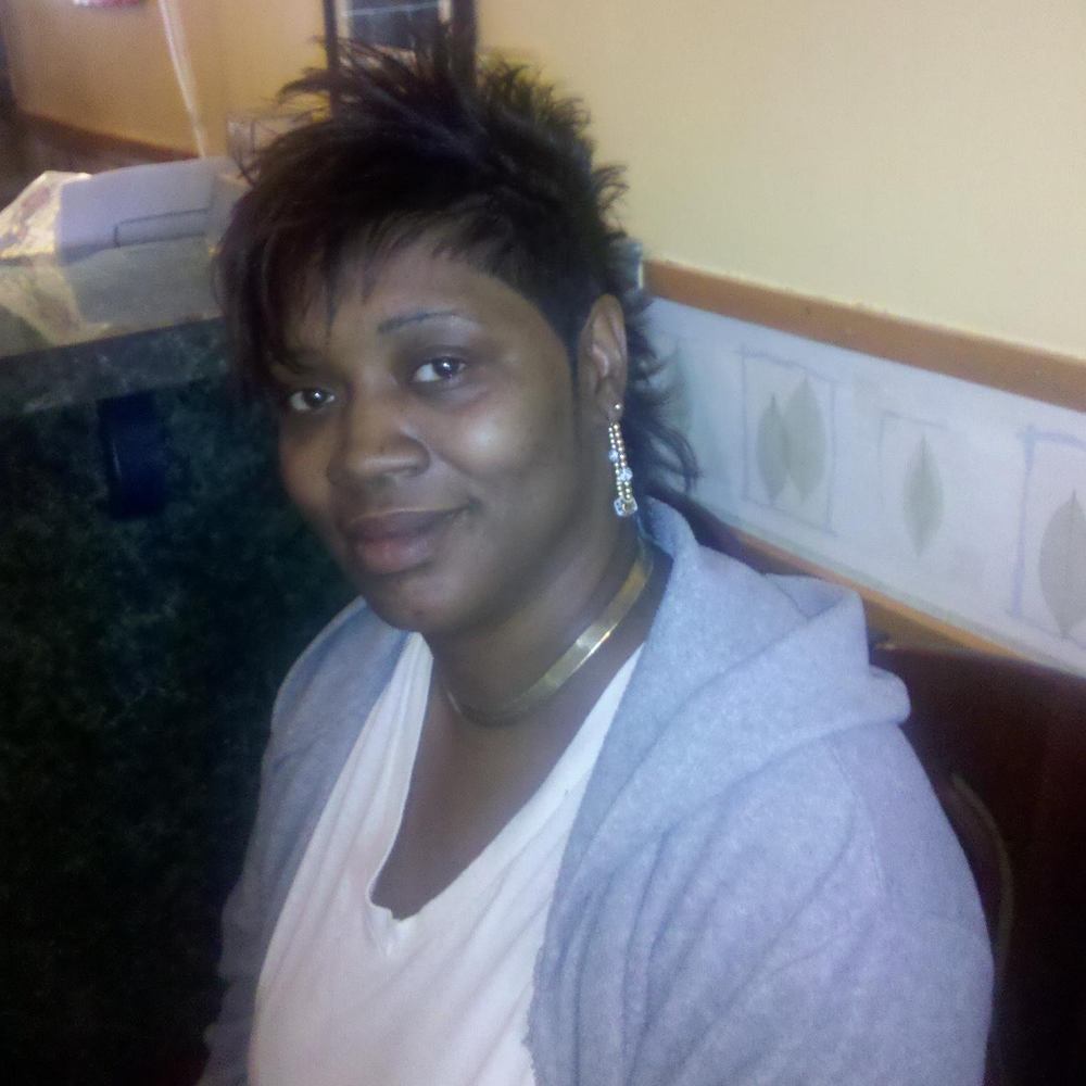 Meet your Posher, Crystal