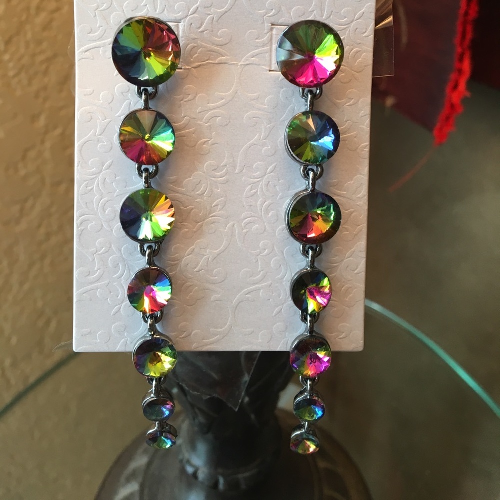 💕❤️💕Statement Iridescent earrings 💕❤️💕