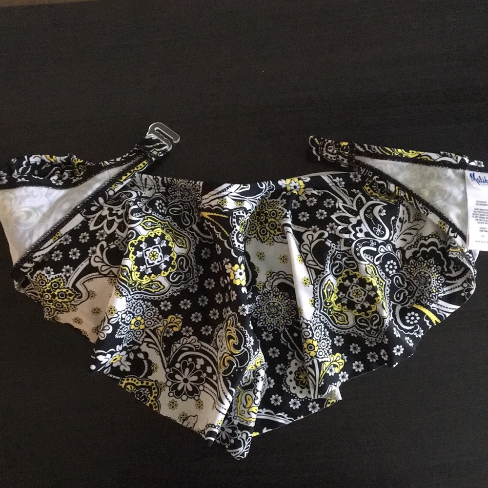 Strapless bathing suit top