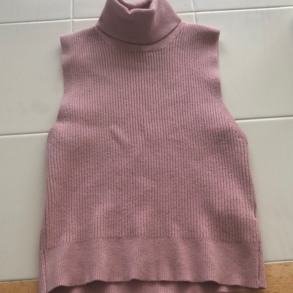 Forever 21 pink knitted crop top