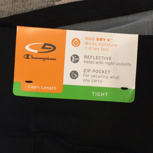 Champion brand new Yoga/exercise Capri leggings - Picture 2 of 6