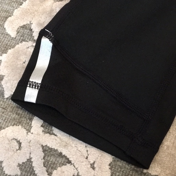 Champion brand new Yoga/exercise Capri leggings - Picture 4 of 6