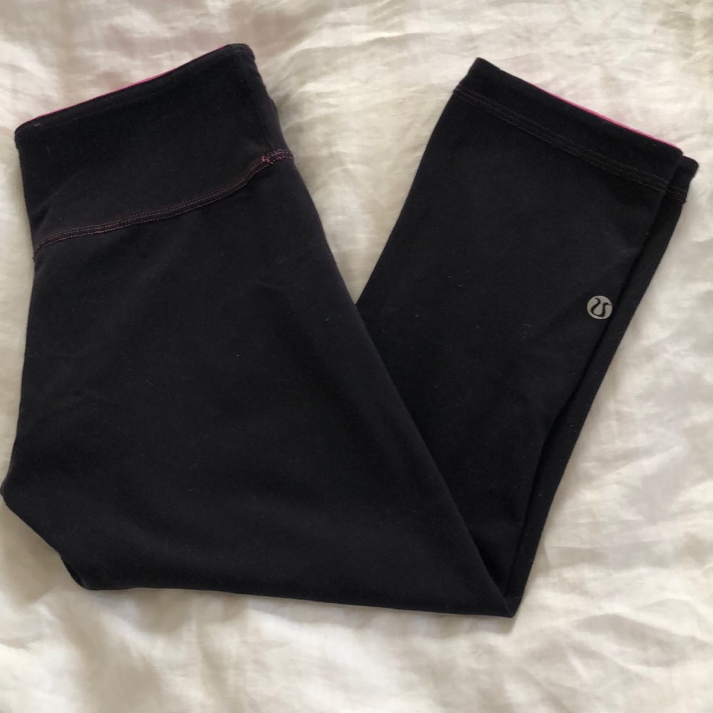 Lululemon- reversible leggings!