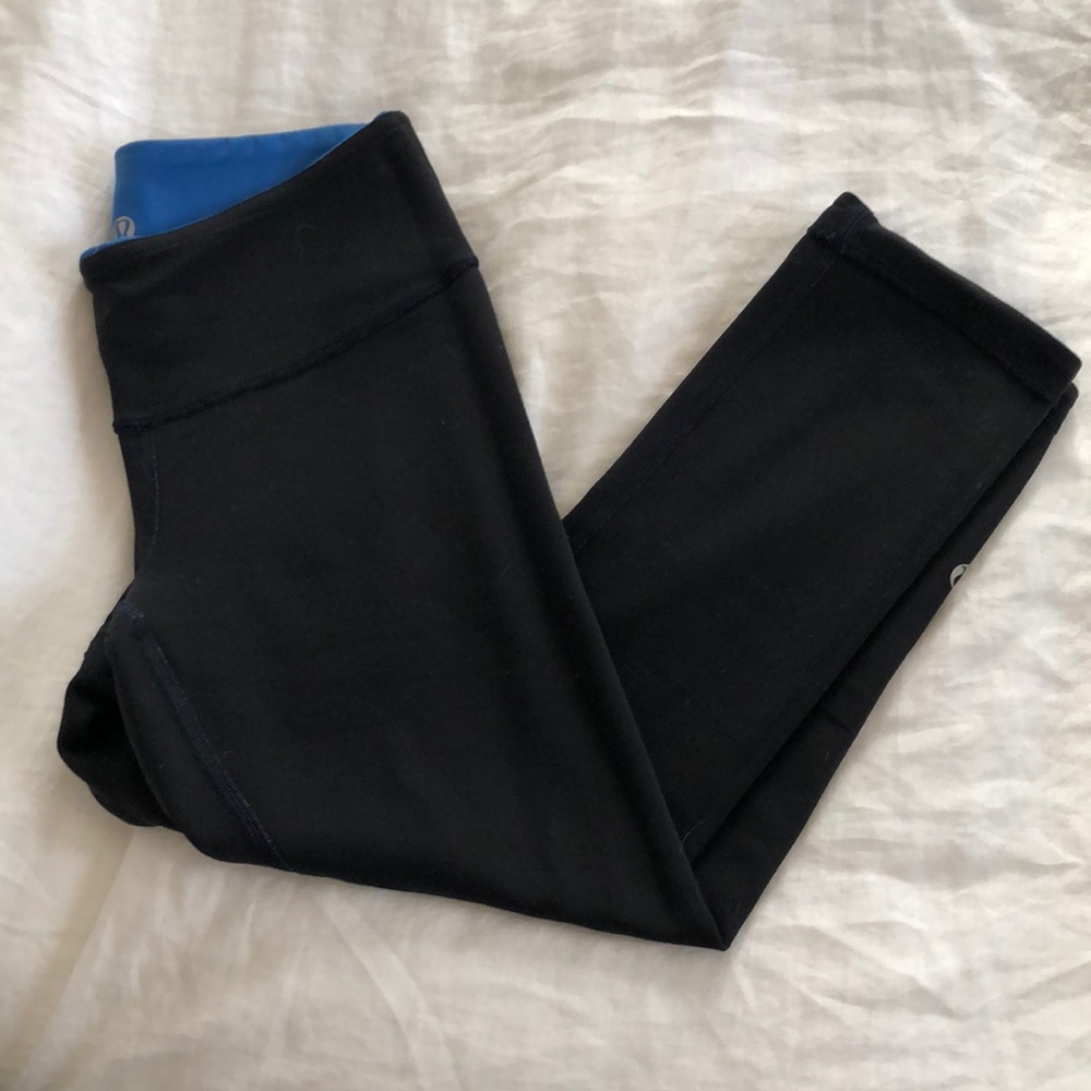 Lululemon- reversible leggings!