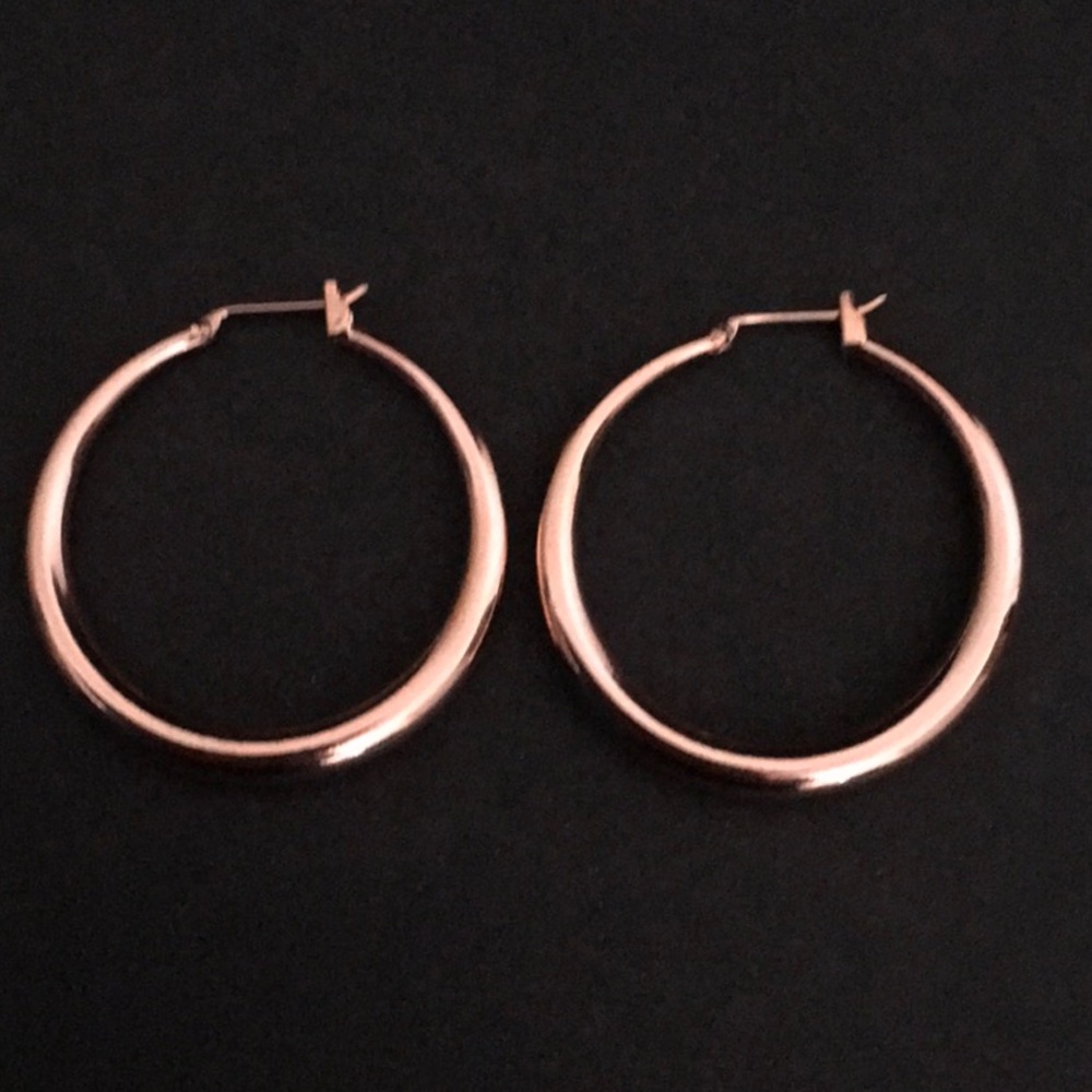 Beautiful rose gold hoop earrings