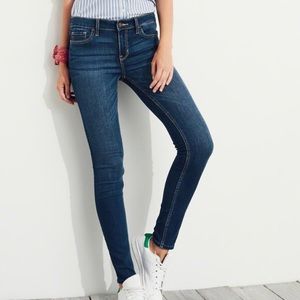 Hollister Super Skinny Jeans