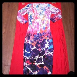 Multi colored Slim fitted dress very tight