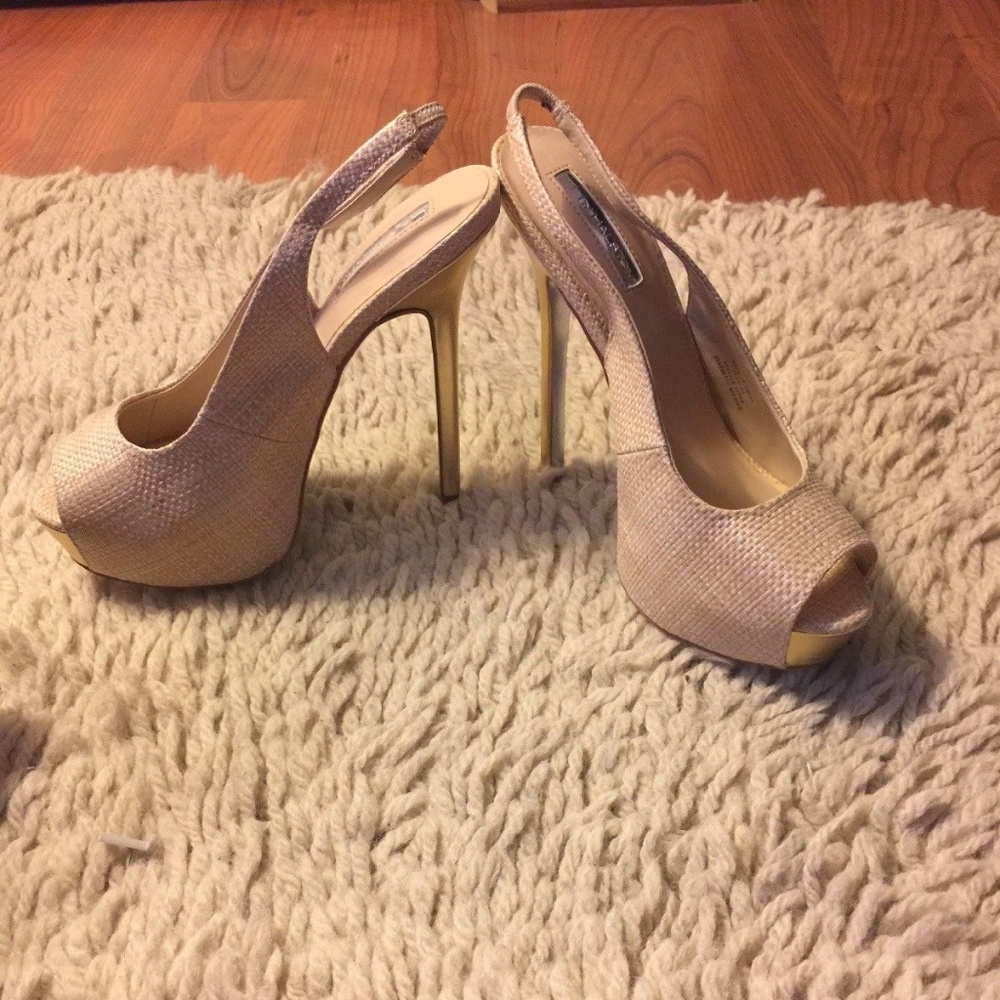 Nude Peep Toe Pump size 9