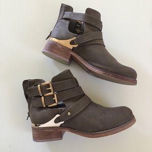 Forever 21 Brown Ankle Boots