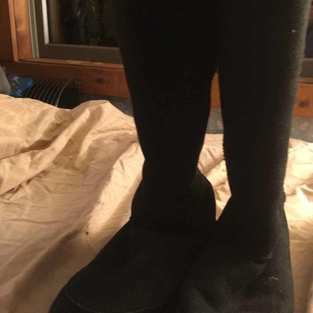 Black Ugg Winter Boots