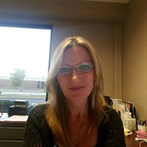 Meet your Posher, Michele