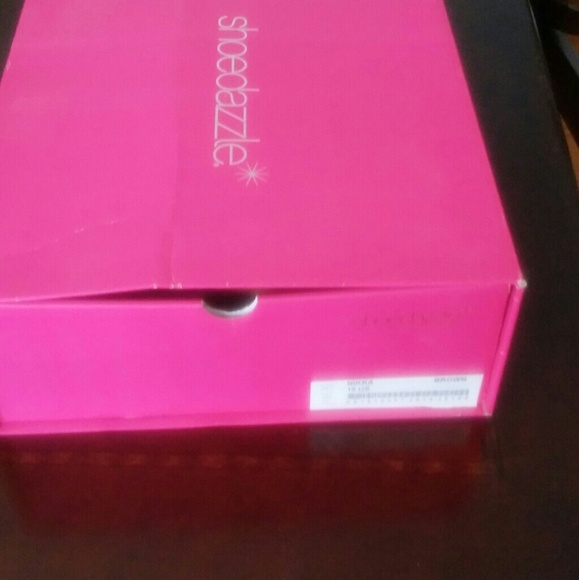 Brown boots - Picture 4 of 5