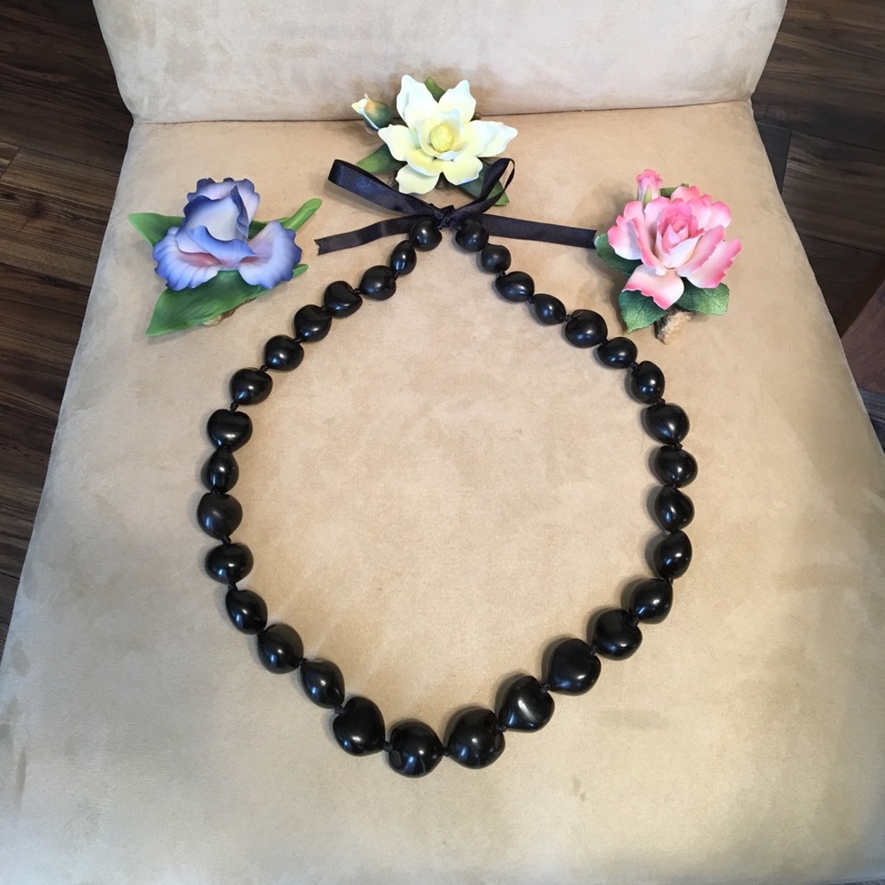 🌸🌺🌸Kukui Nut Lei Necklace 🌸🌺🌸