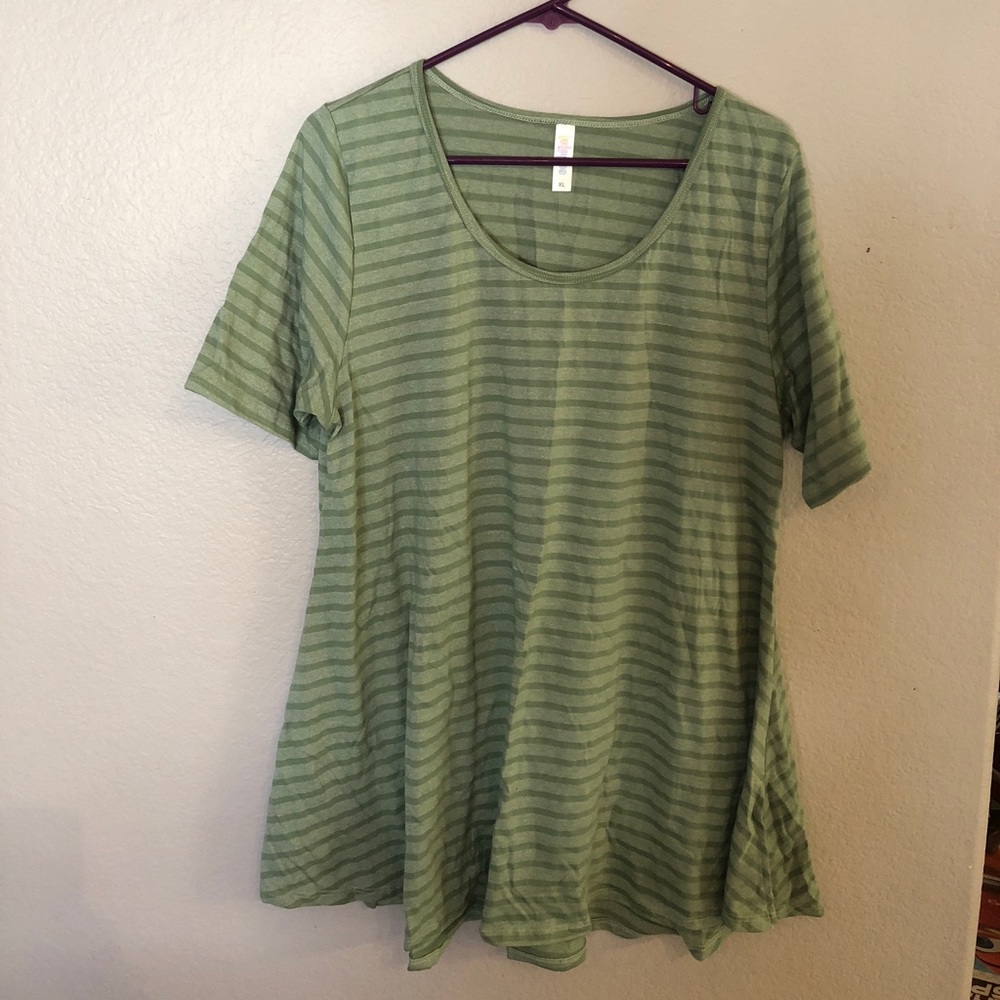 LuLaRoe Perfect T