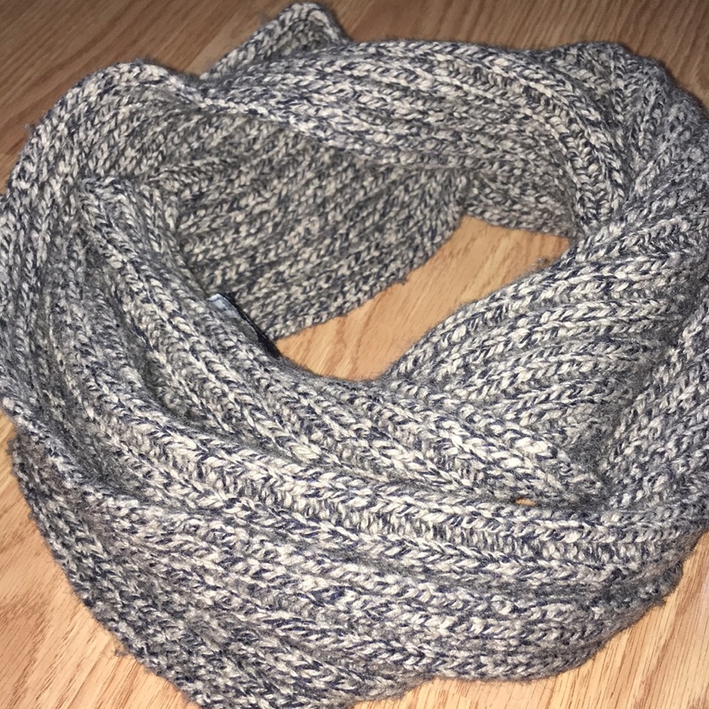 American Eagle Scarf