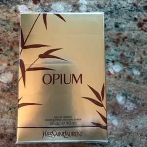 ⭐️OPIUM EAU DE PARFUM⭐️ by Yves Saints Lauret