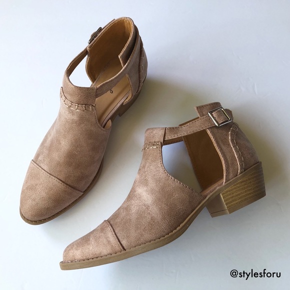 1 LEFT!!! NWT. Taupe distressed cutout bootie - Picture 2 of 6
