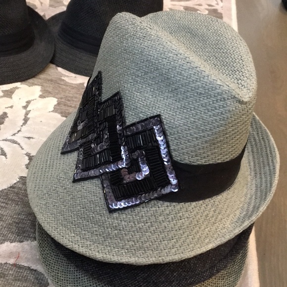 Assorted fedoras - Picture 6 of 8