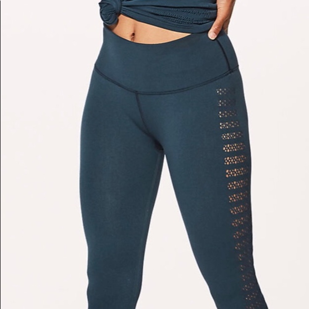 Brand new lulu reveal crop in teal
