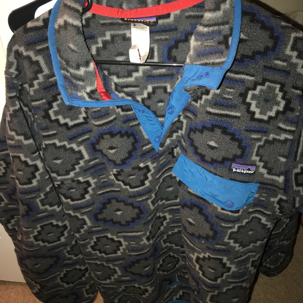 Men’s Patagonia fleece pullover