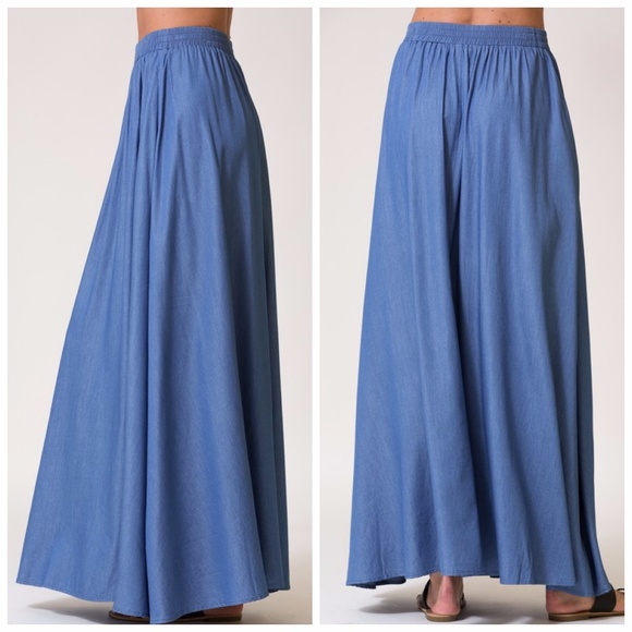 🦋MAKE AN OFFER!🦋 Denim/Chambray Maxi, Pockets - Picture 4 of 4