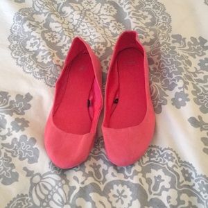 Pink ballet flat