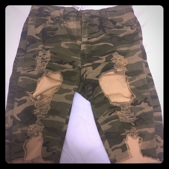 distressed army fatigue shorts