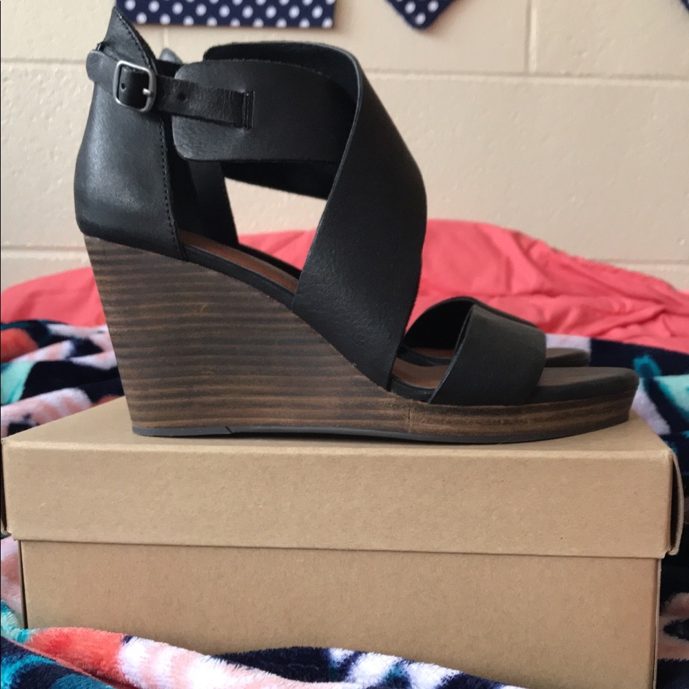 Lucky Brand wedges