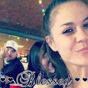 Meet your Posher, Mackie