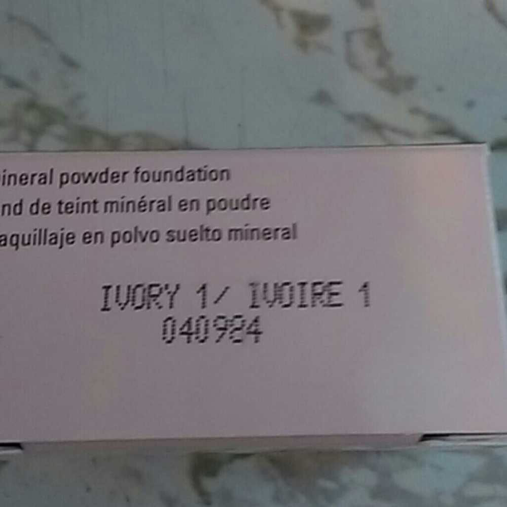 MaryKay mineral powder foundation