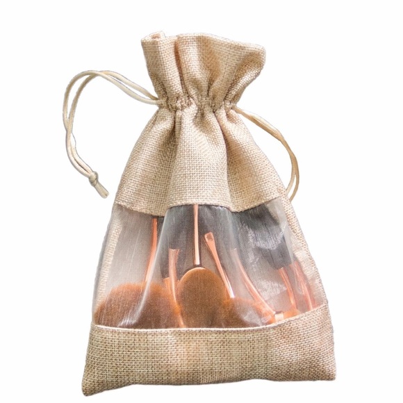 Oval Brushes Makeup Set - Picture 3 of 3