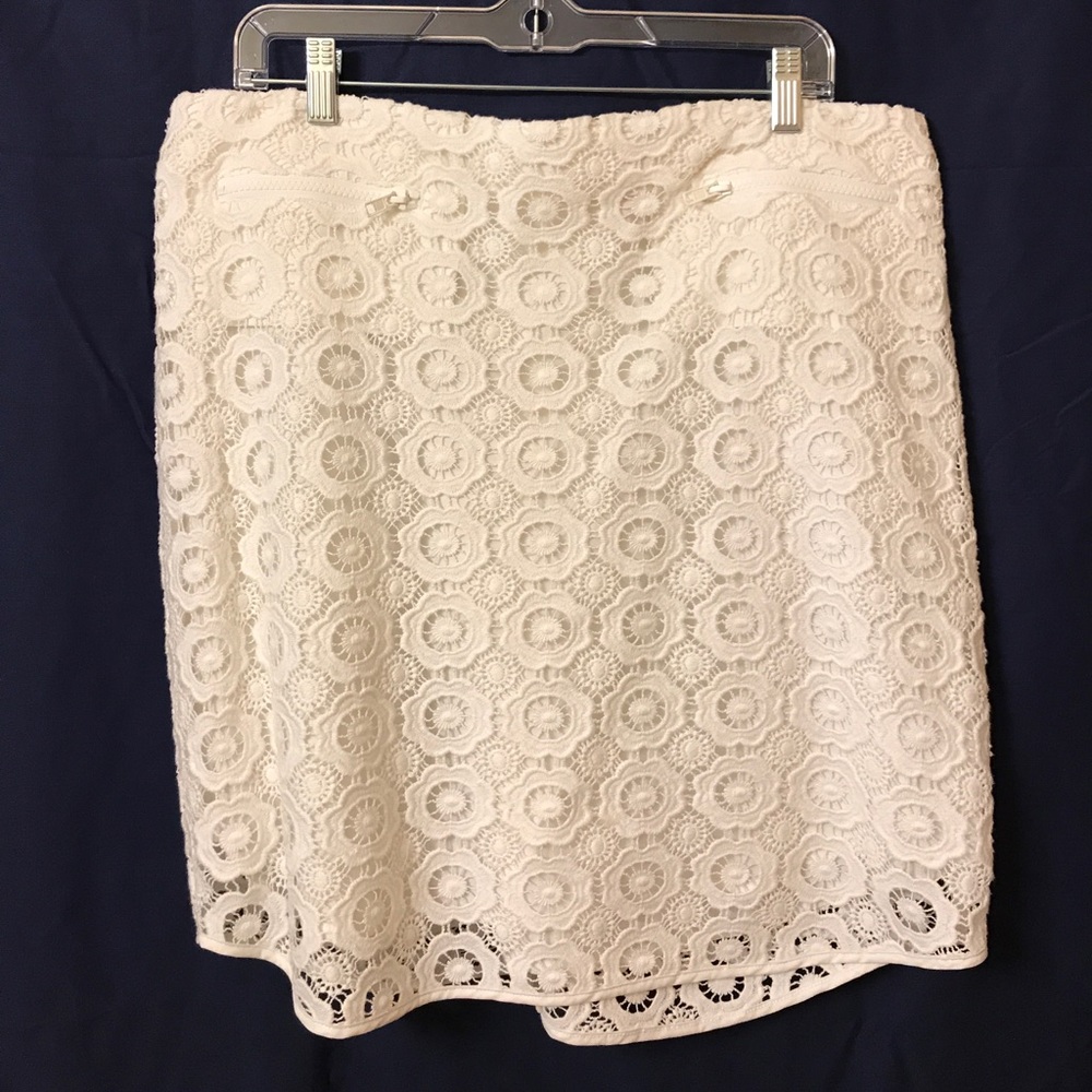 Joe Fresh White eyelet skirt